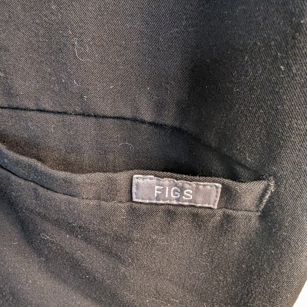 Figs Black Technical Scrub Top - Picture 4 of 7